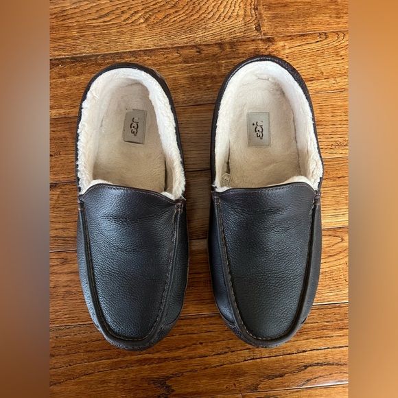 UGG Men's Ascot Loafer Slipper Leather Upper Brown Size 13 EE (Extra Wide) - Picture 2 of 14